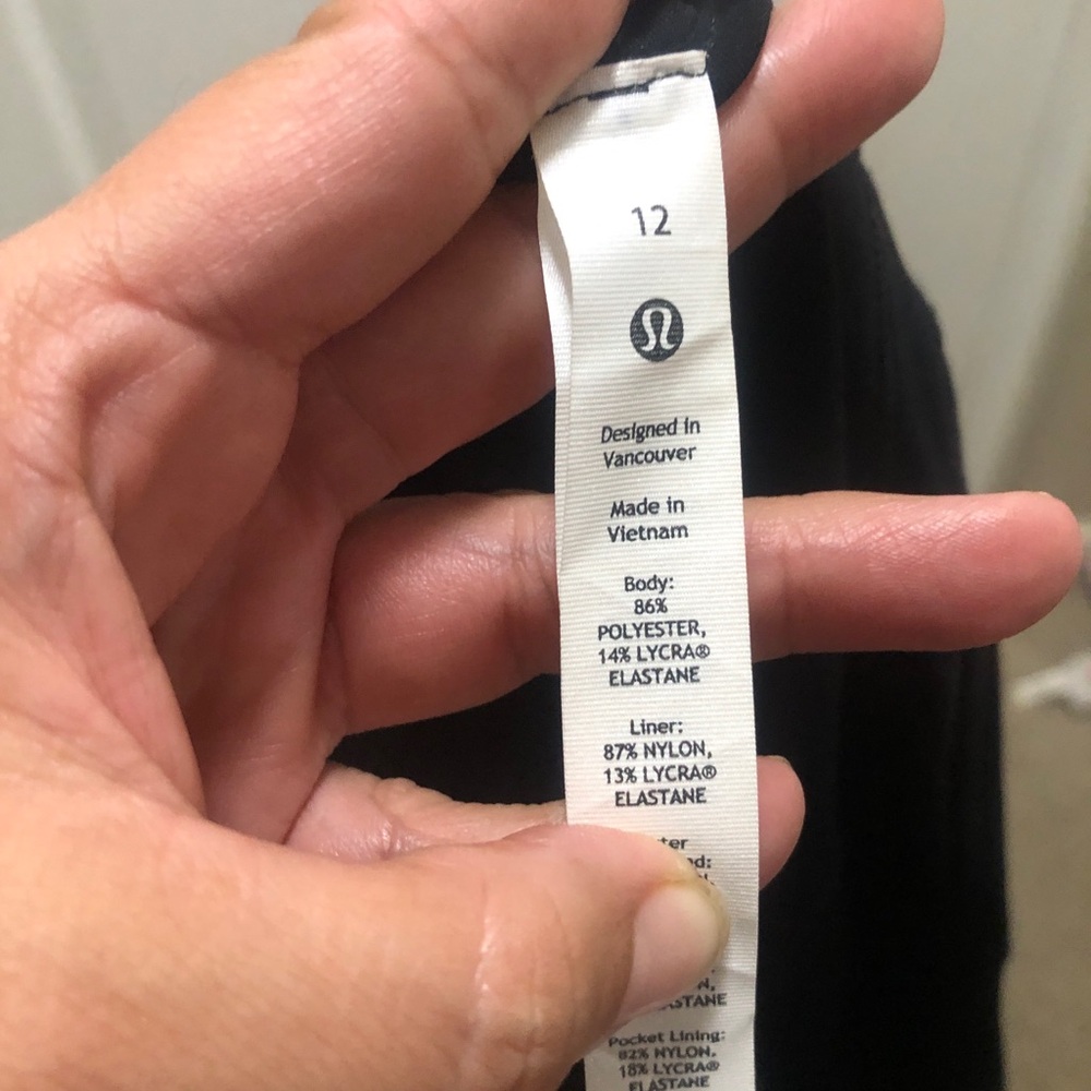 lululemon athletica Black Pleated Skort Sze 12 Great conditions - Picture 5 of 6